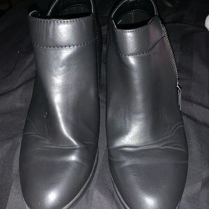 Womens ankle booties 8.5